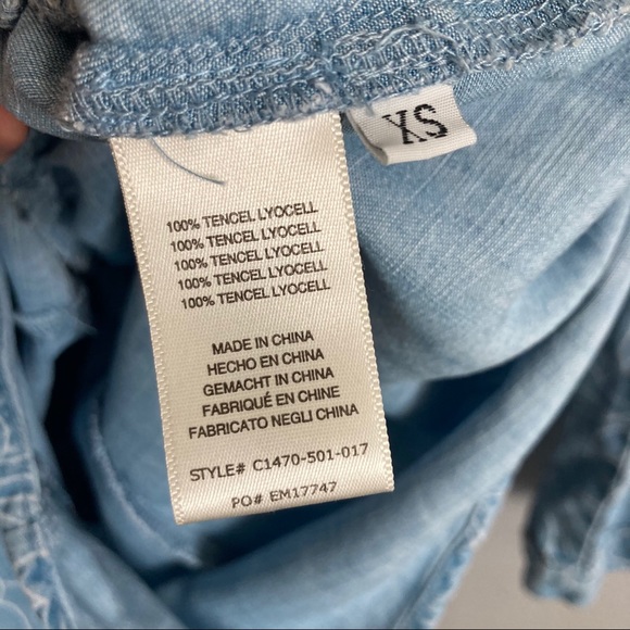 Cloth & Stone Chambray Romper - Picture 4 of 7